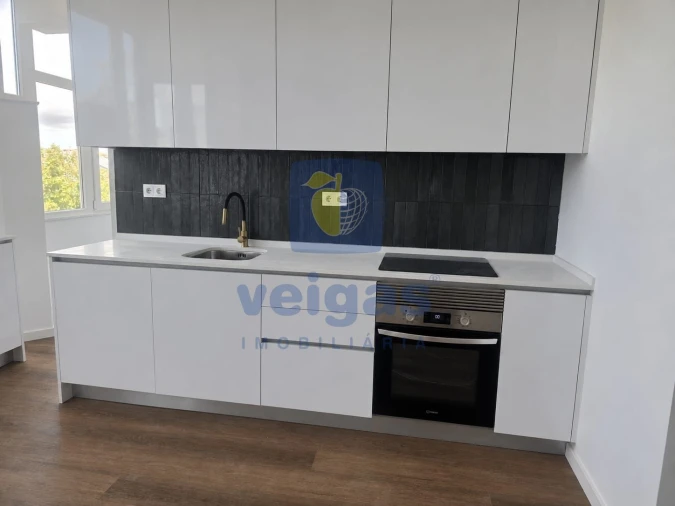 Apartamento T2 para Venda em Venteira Foto 15