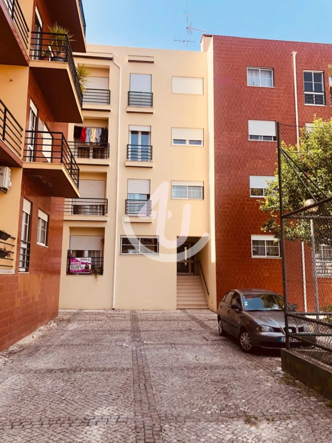 Apartamento T2 para Venda em Alcobaça e Vestiaria Foto 9