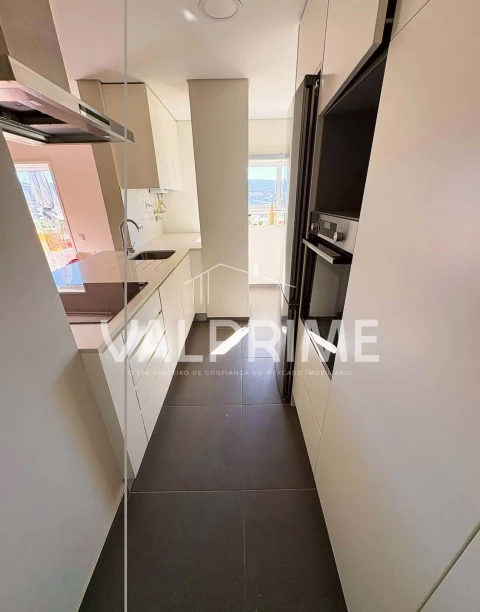 Apartamento T2 para Venda em São João da Madeira