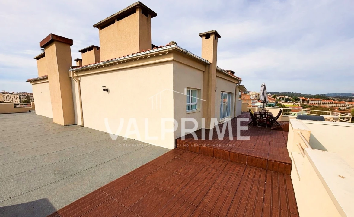 Apartamento T2 para Venda em São João da Madeira Foto 1