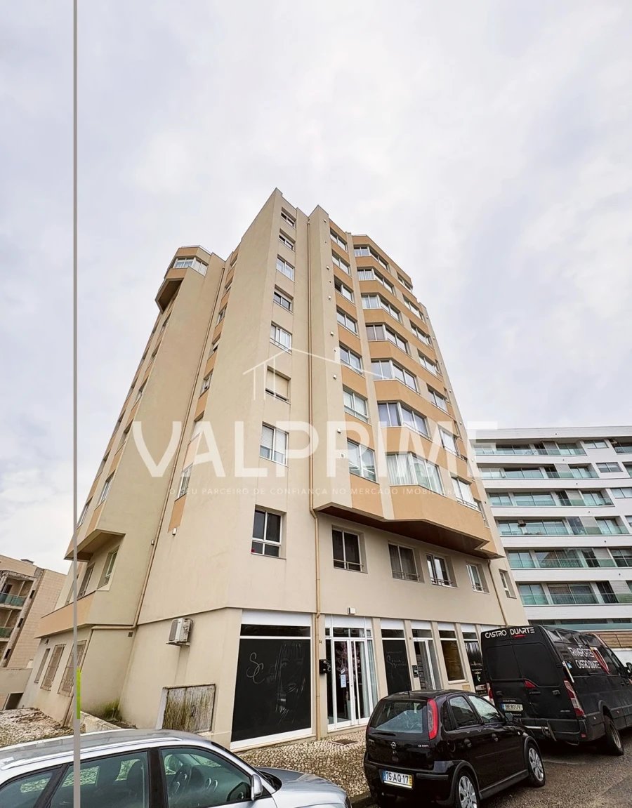 Apartamento T2 para Venda em São João da Madeira Foto 15