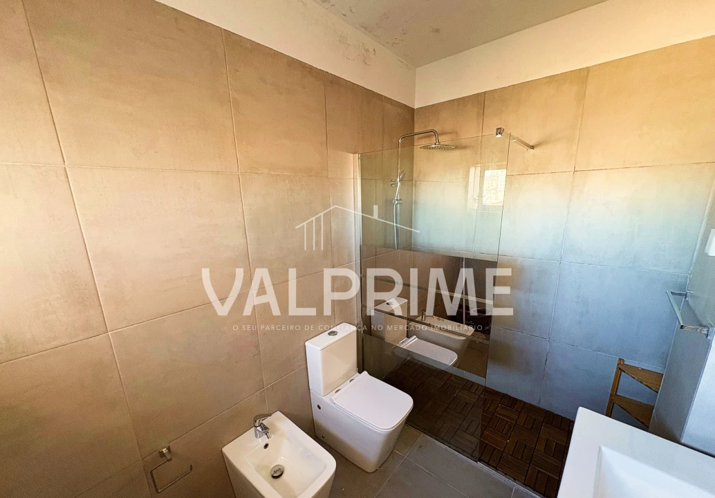 Apartamento T2 para Venda em São João da Madeira Foto 12