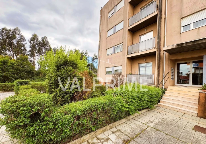 Apartamento T2 para Venda em Valongo Foto 9