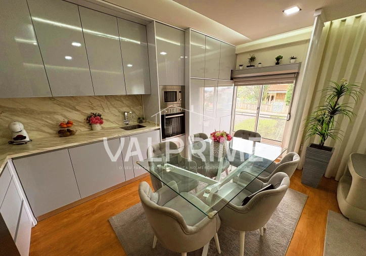 Apartamento T2 para Venda em Valongo Foto 8