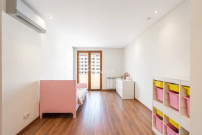 Apartamento T4 para Venda em Loures