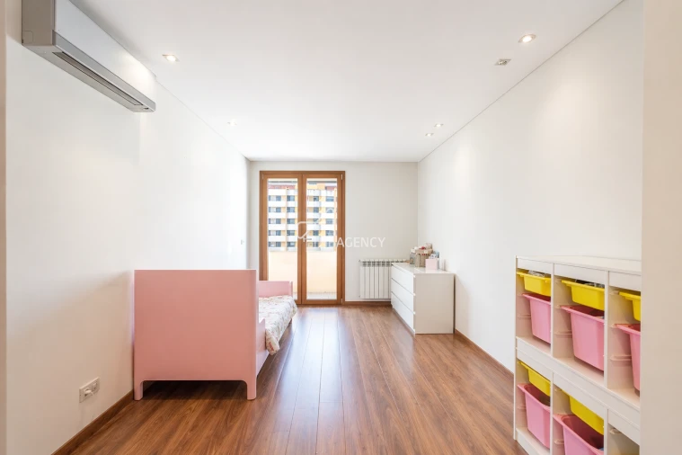 Apartamento T4 para Venda em Loures Foto 19