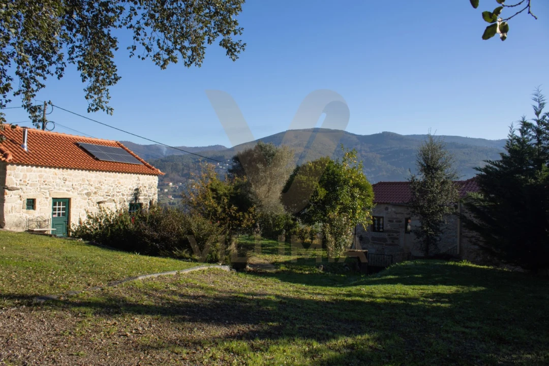 Moradia T1 para Venda em Labruja Foto 4