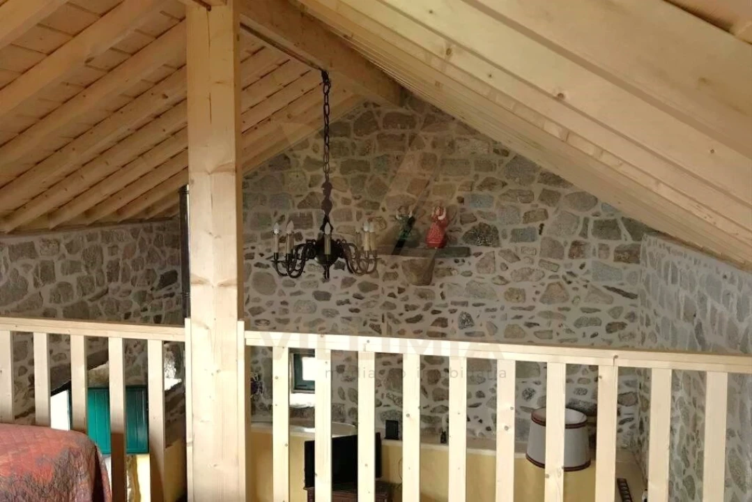 Moradia T1 para Venda em Labruja Foto 11