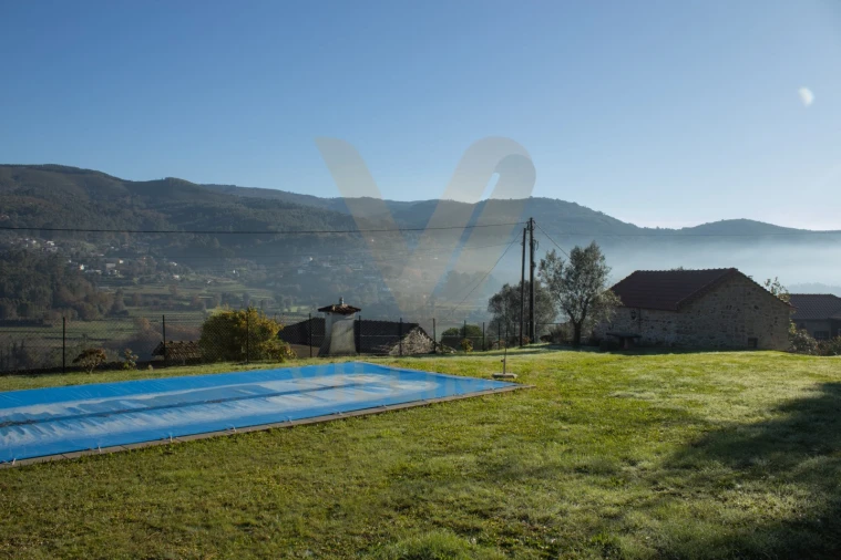 Moradia T1 para Venda em Labruja Foto 13