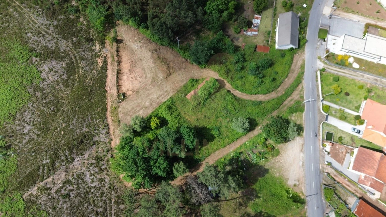 Terreno para Venda em Calheiros Foto 24