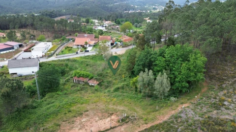 Terreno para Venda em Calheiros