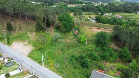 Terreno para Venda em Calheiros