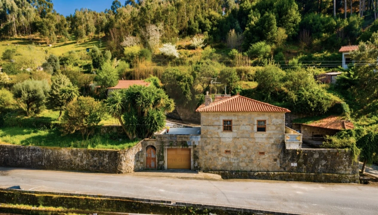 Moradia T2 para Venda em Subportela, Deocriste e Portela Susã Foto 2