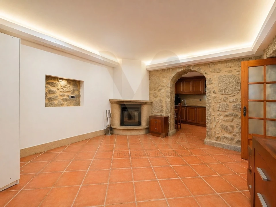 Moradia T2 para Venda em Subportela, Deocriste e Portela Susã Foto 25