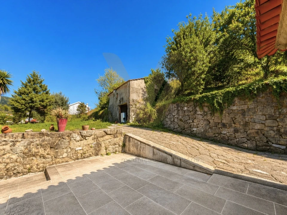 Moradia T2 para Venda em Subportela, Deocriste e Portela Susã Foto 30