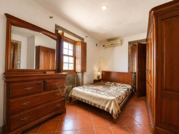 Moradia T2 para Venda em Subportela, Deocriste e Portela Susã