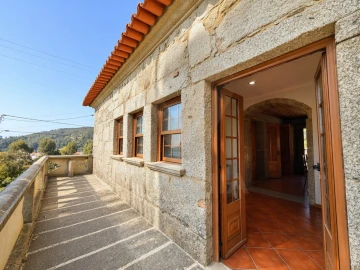 Moradia T2 para Venda em Subportela, Deocriste e Portela Susã