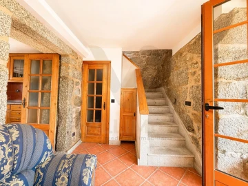 Moradia T2 para Venda em Subportela, Deocriste e Portela Susã