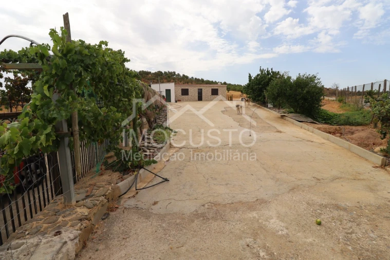 Quinta T3 para Venda em Odeleite Foto 36