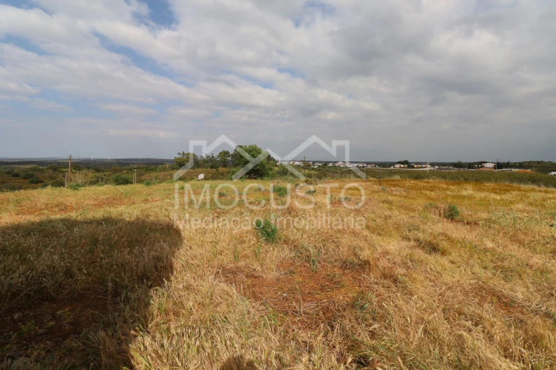 Terreno para Venda em Azinhal Foto 1