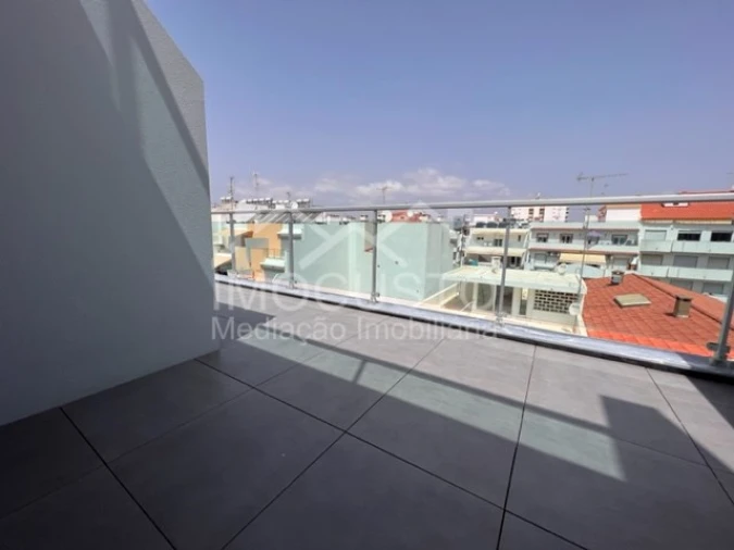 Apartamento T3 para Arrendamento férias em Monte Gordo Foto 2