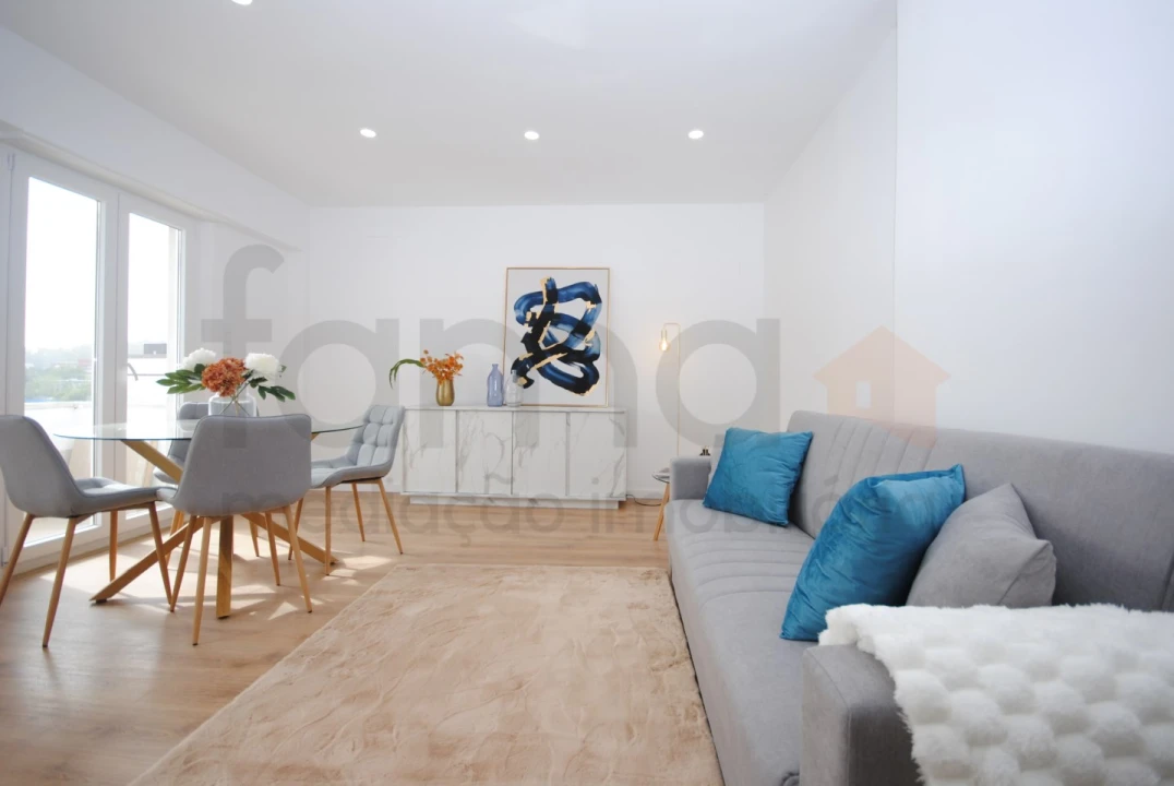 Apartamento T3 para Venda em Benfica Foto 1