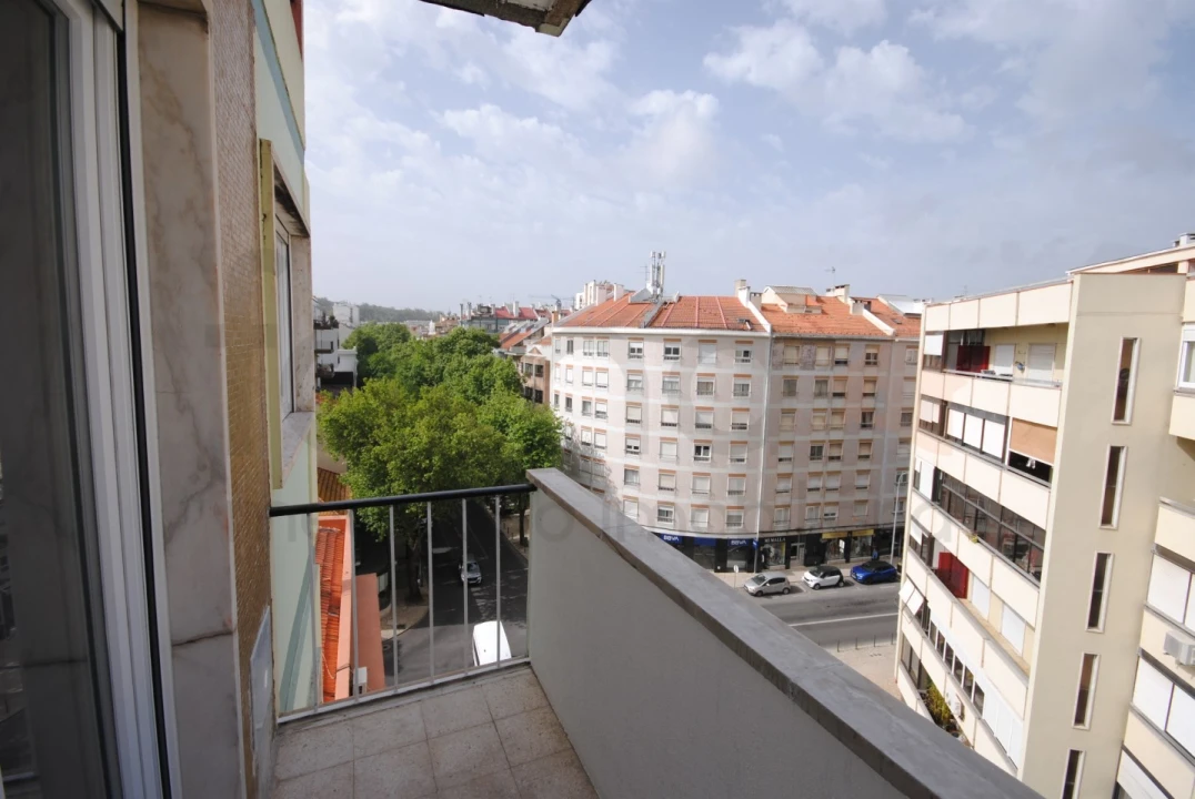 Apartamento T3 para Venda em Benfica Foto 11