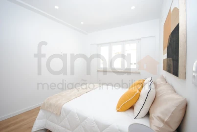 Apartamento T3 para Venda em Benfica