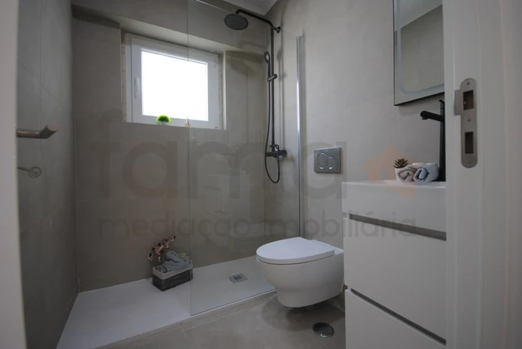 Apartamento T3 para Venda em Benfica Foto 18