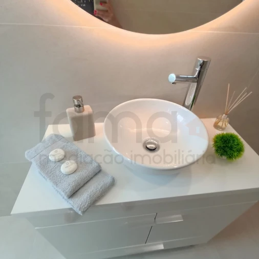 Apartamento T2 para Venda em Benfica Foto 4