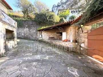 Moradia T3 para Venda em Subportela, Deocriste e Portela Susã