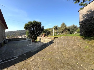 Moradia T3 para Venda em Subportela, Deocriste e Portela Susã