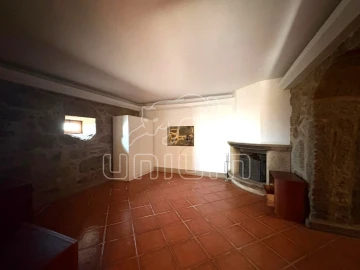 Moradia T3 para Venda em Subportela, Deocriste e Portela Susã