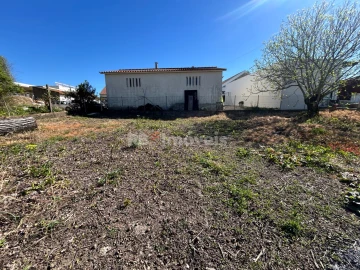 Terreno para Venda em São João Baptista e Santa Maria dos Olivais