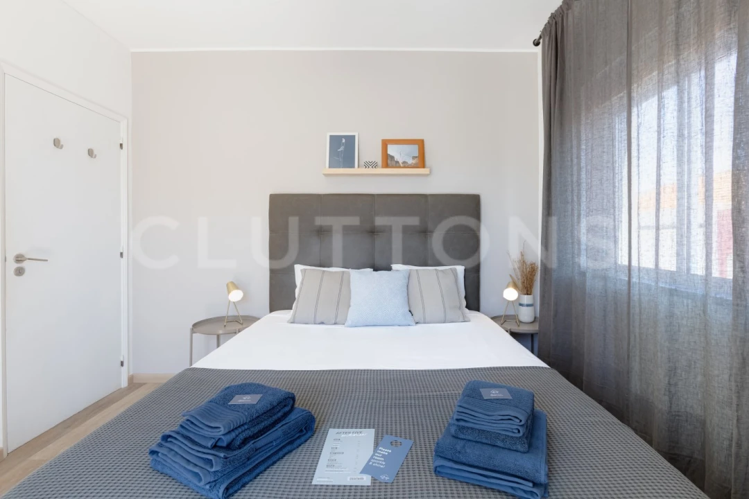 Moradia T8 para Venda em Lagos (São Sebastião e Santa Maria) Foto 40