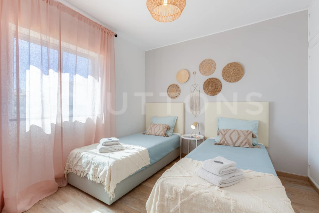 Moradia T8 para Venda em Lagos (São Sebastião e Santa Maria) Foto 41