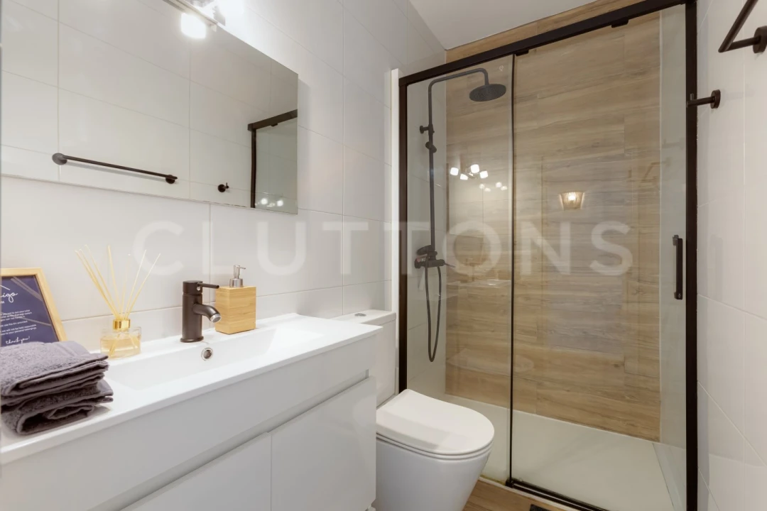 Moradia T8 para Venda em Lagos (São Sebastião e Santa Maria) Foto 8