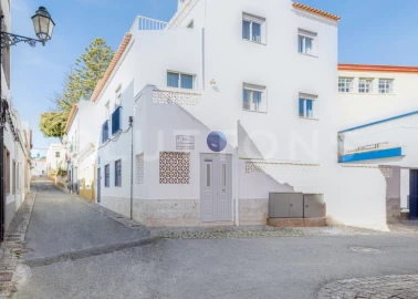 Moradia T8 para Venda em Lagos (São Sebastião e Santa Maria)