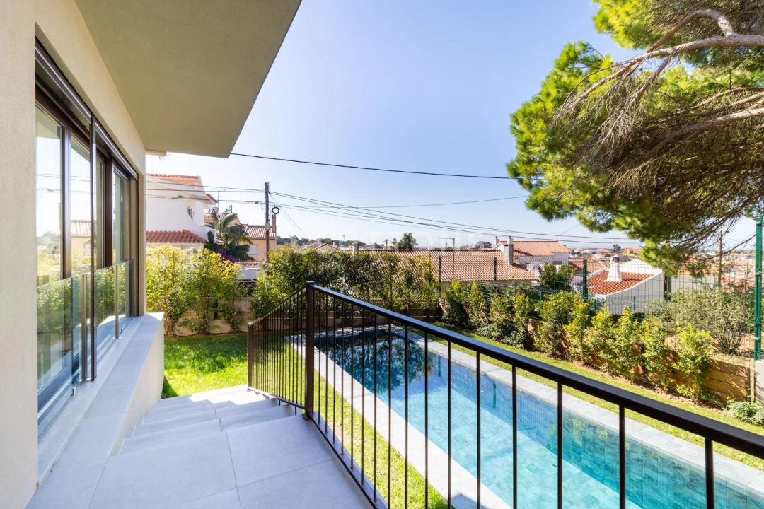 Moradia T3 para Venda em Alcabideche Foto 1