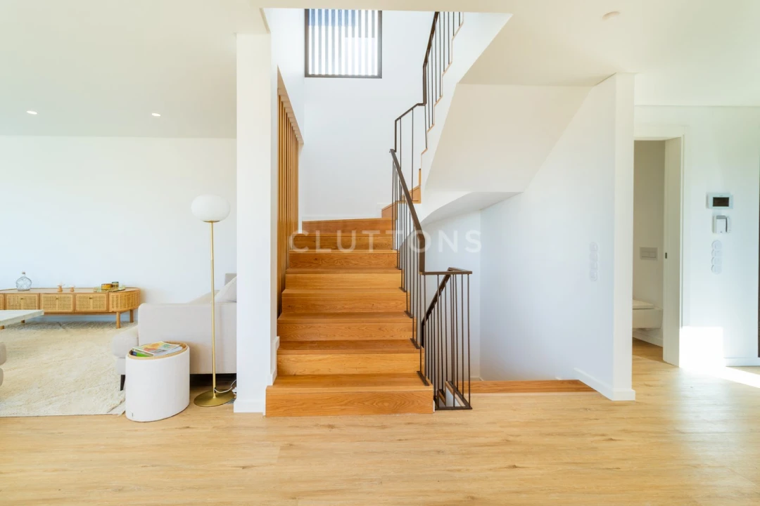 Moradia T3 para Venda em Alcabideche Foto 7