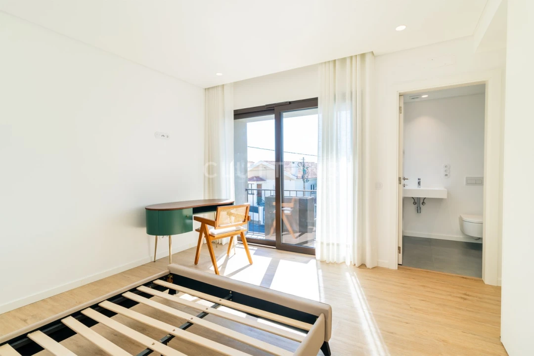 Moradia T3 para Venda em Alcabideche Foto 26