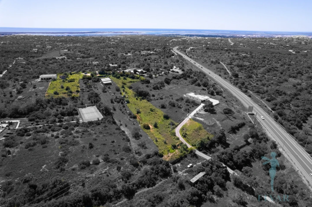Terreno para Venda em Quelfes Foto 23