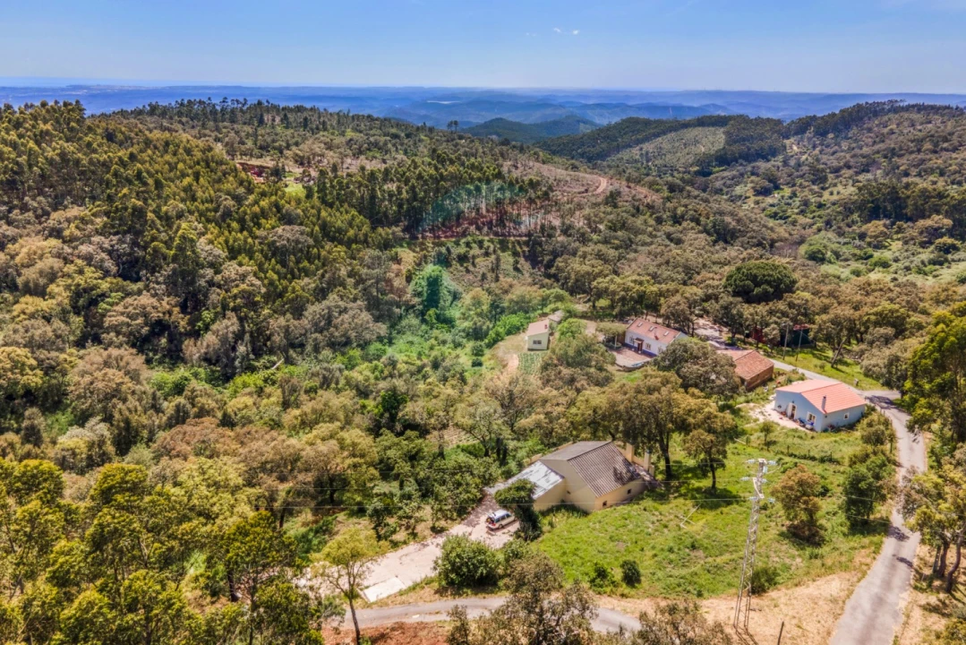 Moradia T3 para Venda em Marmelete Foto 5