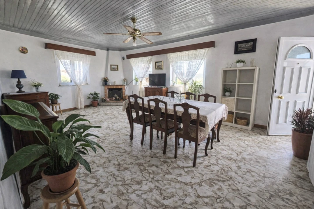 Moradia T3 para Venda em São Miguel de Vila Boa Foto 1