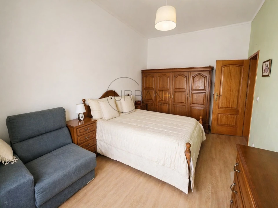 Apartamento T4 para Venda em Viseu Foto 10