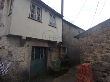 Moradia T2 para Venda em Rio de Loba