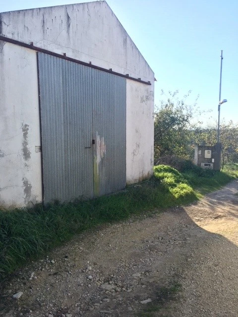 Armazém para Venda em Romeira e Várzea