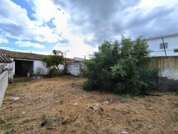 Moradia T2 para Venda em Alvalade