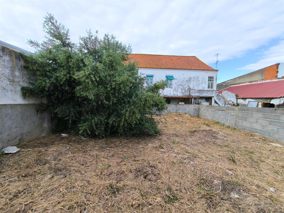 Moradia T2 para Venda em Alvalade Foto 18