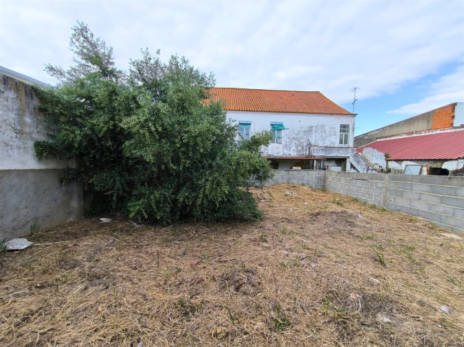 Moradia T2 para Venda em Alvalade Foto 18